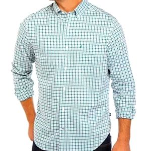 🎉🎉Nautica dress shirt🎉🎉